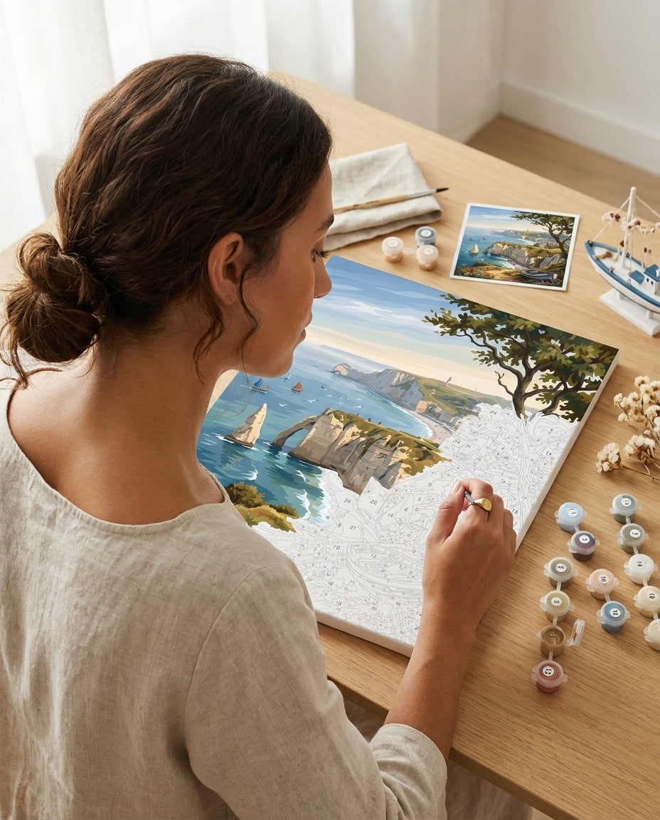 Personne qui peint une Peinture Numeros Falaises Étretat Normande